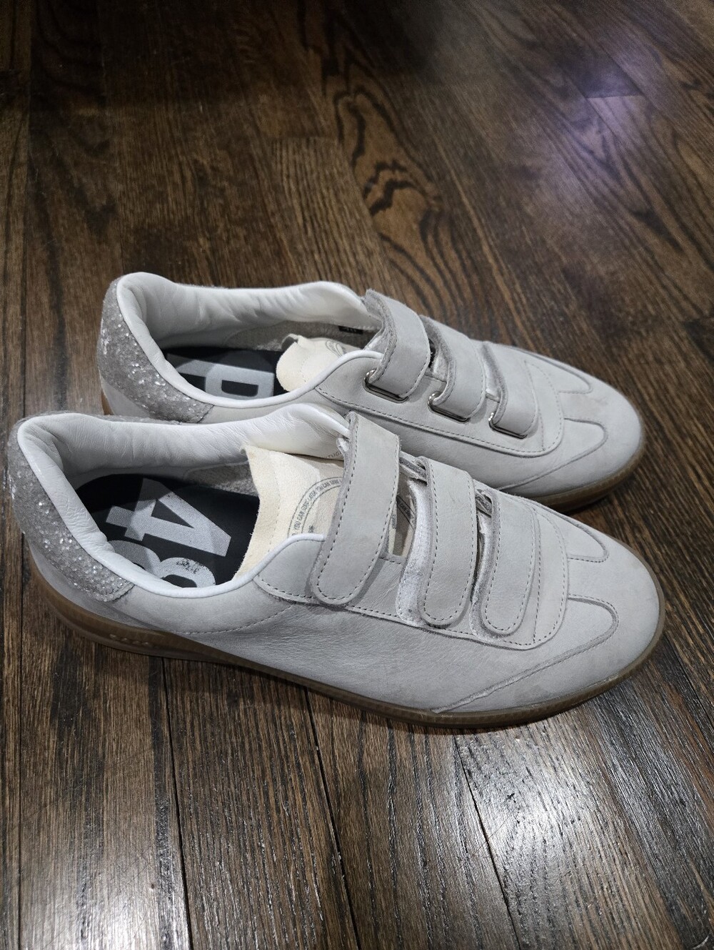 P448 Women's Capri Sneakers Gray Glitter Pearl Gum Soles Size 40